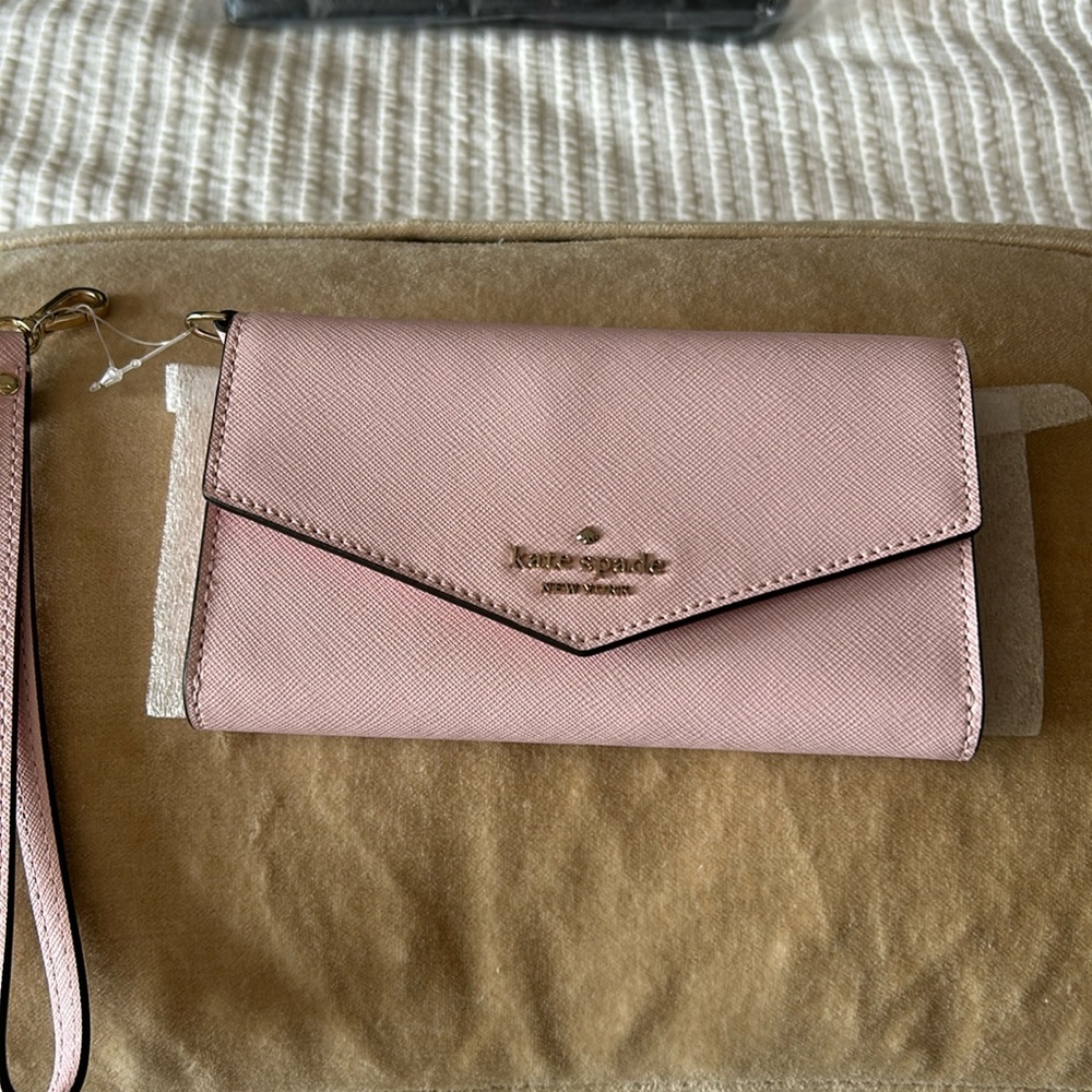 Kate Spade trifold wristlet nwot
